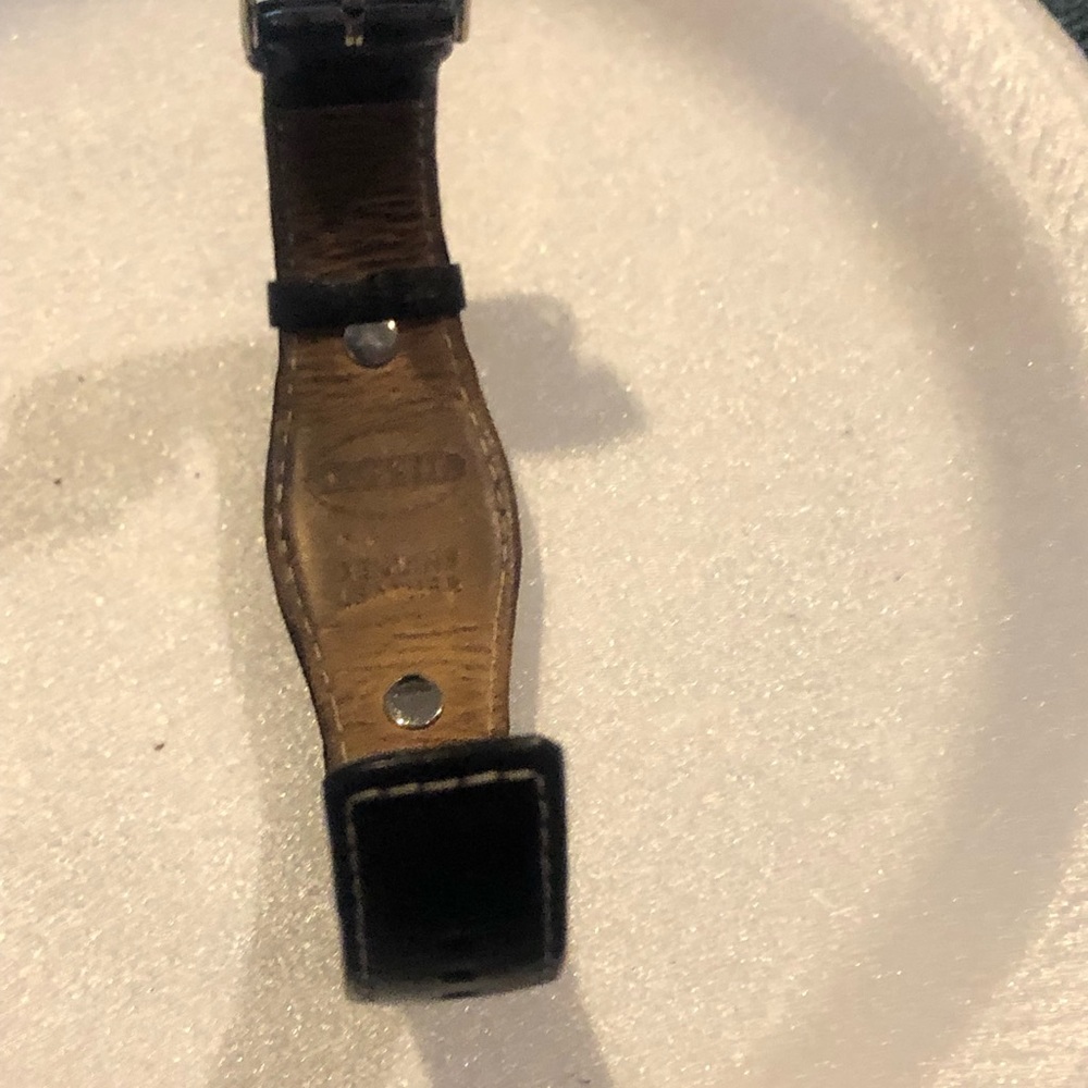 Fossil Watch Good Working Condition - image 5